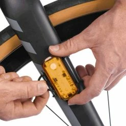 LUMIERE BLACKBURN GRID SIDE -Promos ÉQUIPEMENTS VELO Boutique 12048 20