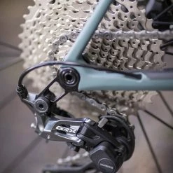 VELO GRAVEL SUPERIOR X-ROAD TEAM -Promos ÉQUIPEMENTS VELO Boutique 16250 x road team comp gr matte trooper green 2 1200