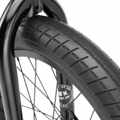 BMX KINK CARVE 16'' GLOSS IRIDESCENT BLACK 2022 -Promos ÉQUIPEMENTS VELO Boutique bikes 22 carve k408blk22 tire 720x
