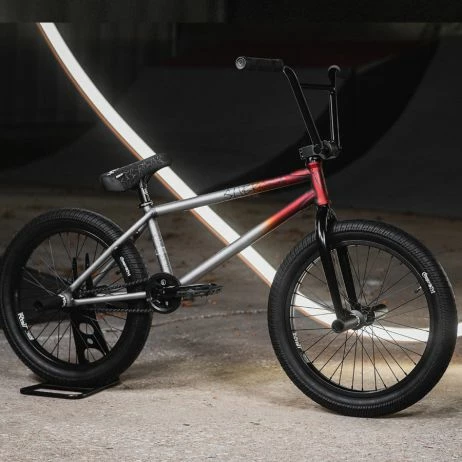 BMX SUBROSA LETUM 20.75" MATT TRANS RED FADE 2022 1 BMX SUBROSA LETUM 20.75" MATT TRANS RED FADE 2022