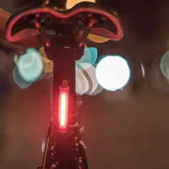 LUMIÈRE KNOG PLUS REAR -Promos ÉQUIPEMENTS VELO Boutique capture d ecran 2022 03 07 a 17 58 47