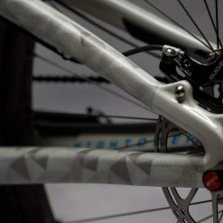 STICKERS DE PROTECTION DYEDBRO GEOMETRIC -Promos ÉQUIPEMENTS VELO Boutique geometric 5 1024x1024 2x