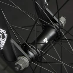 BMX FLYBIKES NEUTRON 20.75 FLAT BLACK -Promos ÉQUIPEMENTS VELO Boutique mid 5faaab4637f0f 1