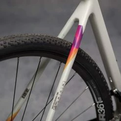 STICKERS DE PROTECTION DYEDBRO VIDEO TAPE -Promos ÉQUIPEMENTS VELO Boutique video tape 4 1024x1024 2x